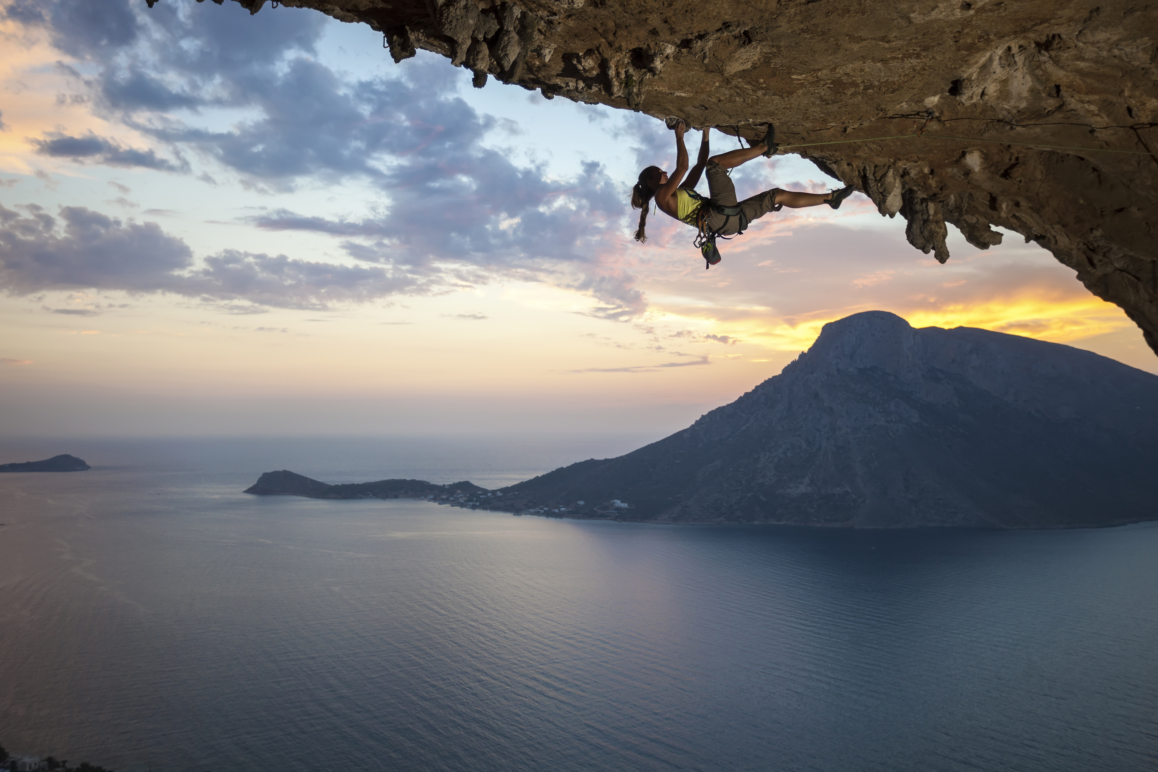 woman-rock-climbing-greece